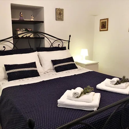 Wepuglia - La Casa Sulla Roccia Vila