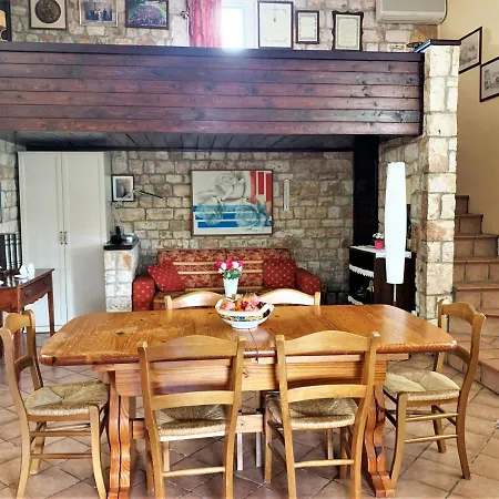 Vila Wepuglia - La Casa Sulla Roccia